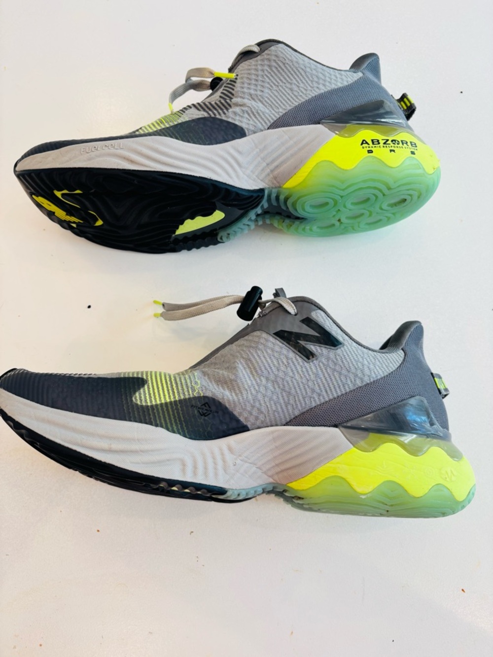 New Balance Fuelcell ABZORB Running Shoes Men’s size 12 Gray Volt Athletic Shoes - Picture 3 of 11